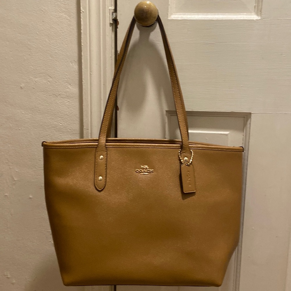 Coach Leather Zipper-Top Classic Tote